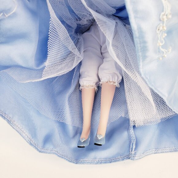 Disney CINDERELLA Porcelain KEEPSAKE Doll 2002 BRASS KEY 16 Inches VINTAGE - Picture 3 of 15